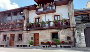 zona interior de cantabria los Corrales de Buelna